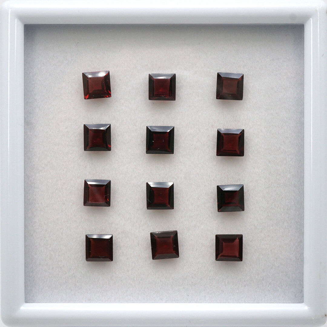 Granat, Kwadrat, 5x5 mm