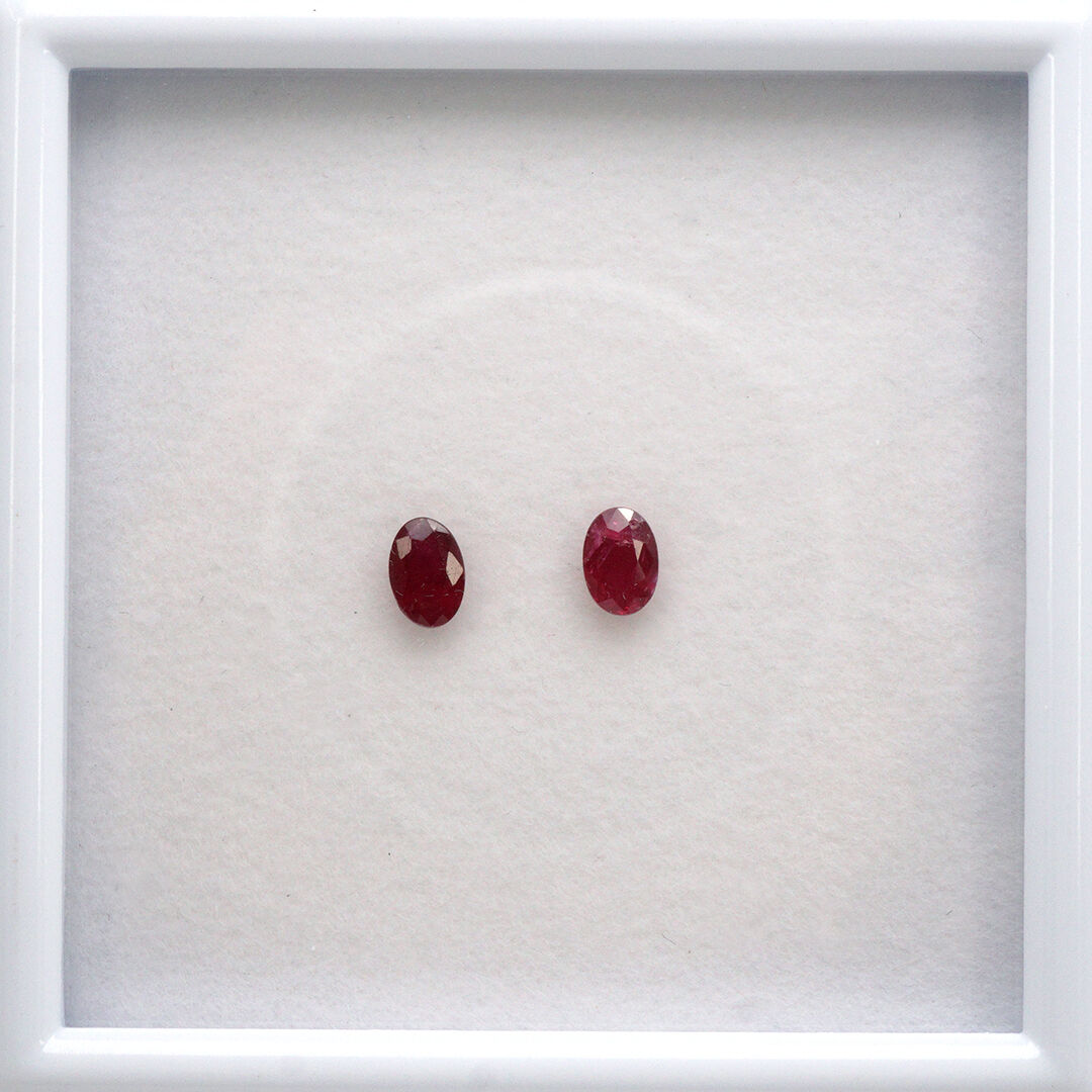 Rubin Afrykański, Owalny, 6x4 mm